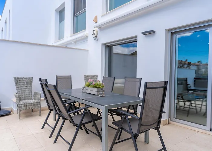 Vakantiehuis Gandhi By United Renters